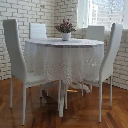 Διαμέρισμα Kalina *
