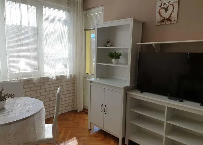 Apartment Kalina Ruse